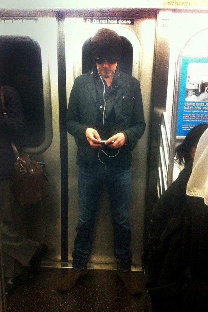 21 Super-Famous Celebrities Riding The Subway Like Normals