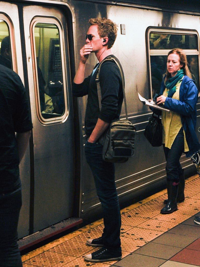 21 Super-Famous Celebrities Riding The Subway Like Normals