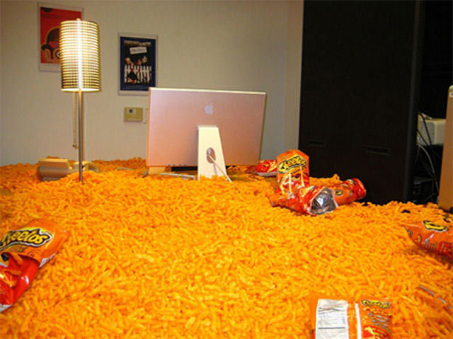 30+ Hilarious Office Pranks