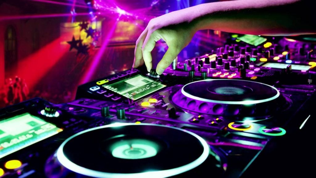 10 Dream Jobs for People Who Hate People