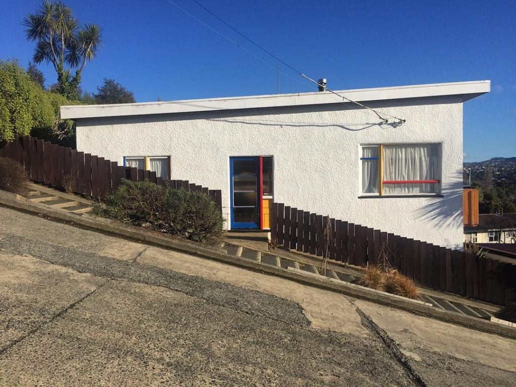 These Are Some Straight-up Crooked Houses (10 Photos)!