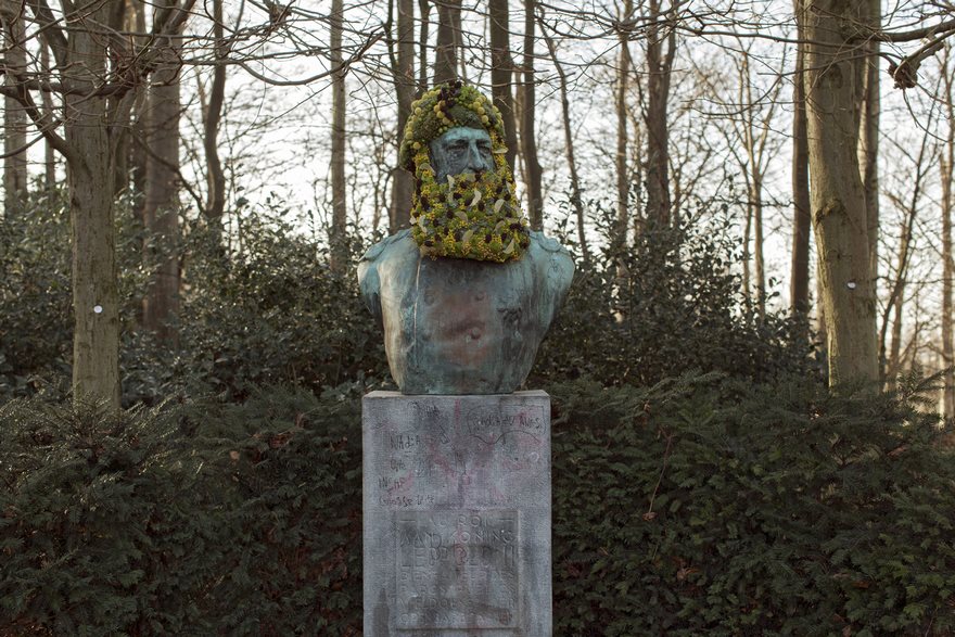 Geoffroy Mottart Decorates Statues With Flowers Because Why The Hell Not