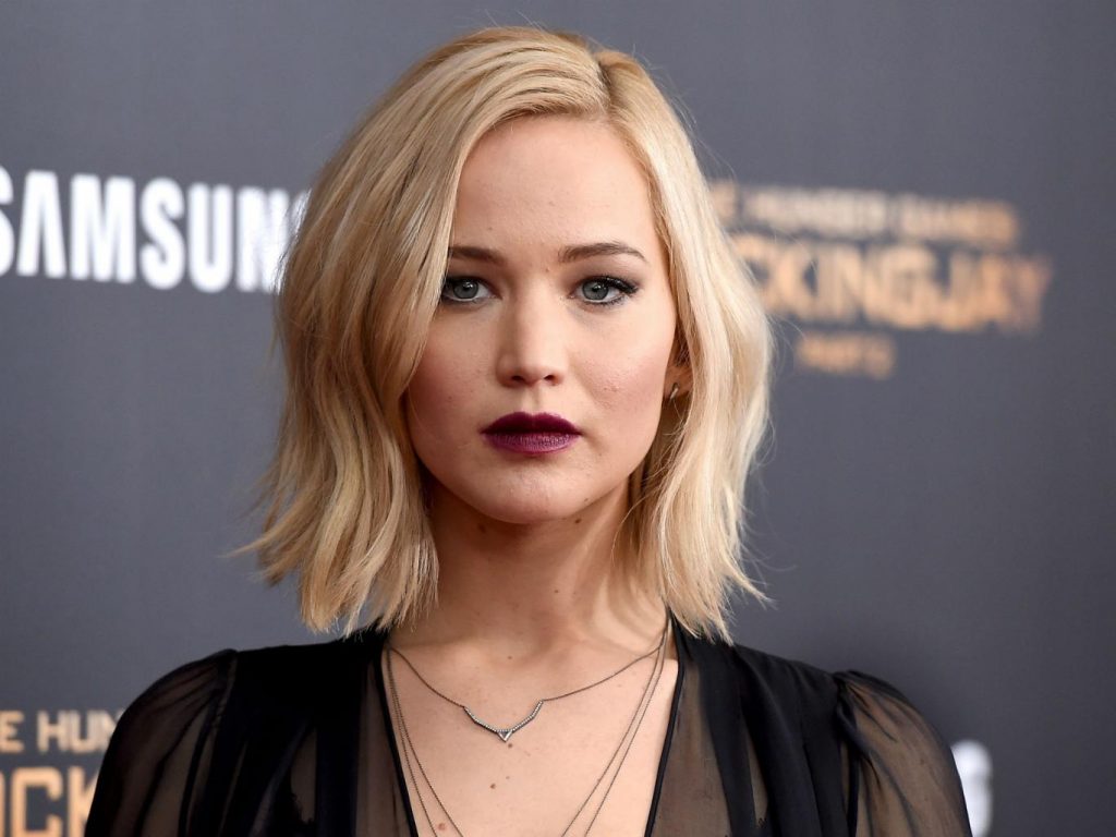 9 Celebrities Who Are Younger Than They Look
