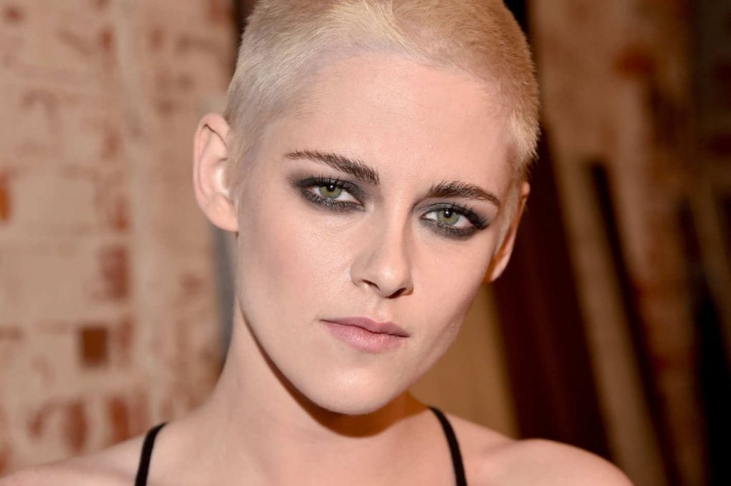 15 Failed Celebs And The Mistakes That Ruined Them