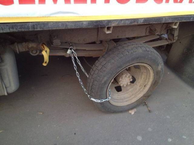Simple Problems – Simple Solutions (23 Pics)