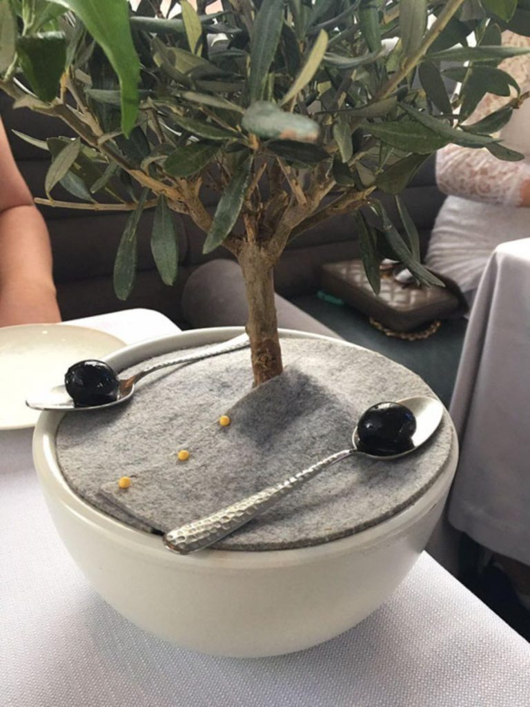 21 Times Restaurants Went Too Far With Food Serving