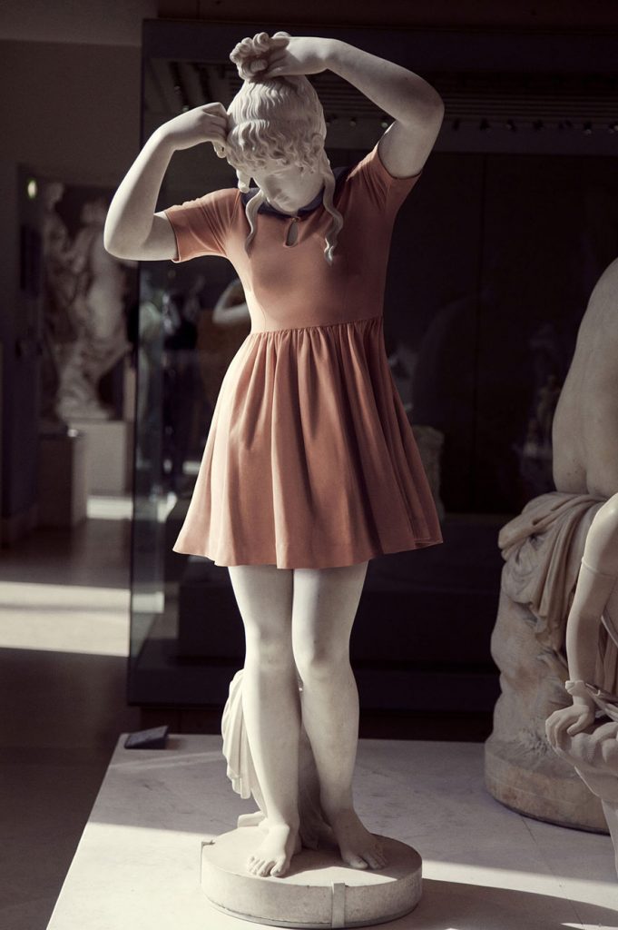 9 Classic Sculptures Dressed as Hipsters