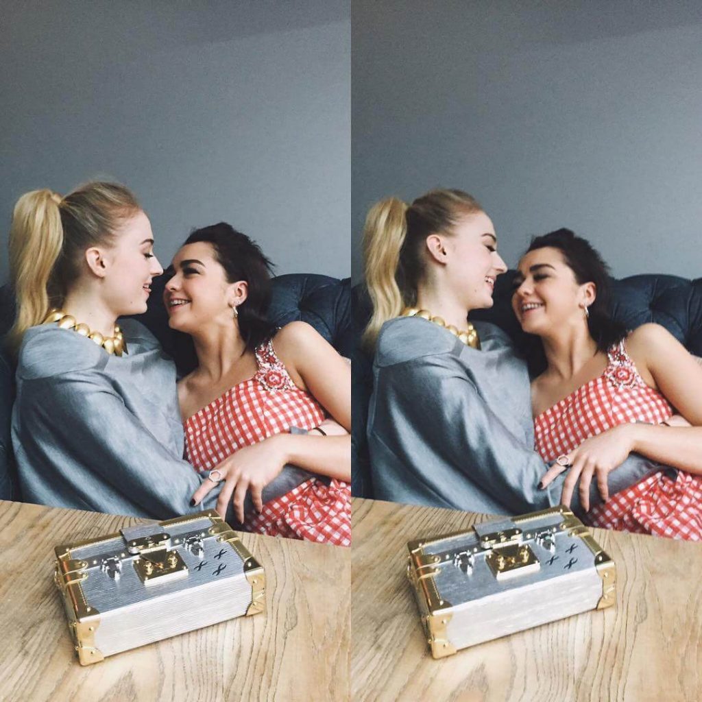 10 TV Siblings Who Are Way Too Close In Real Life