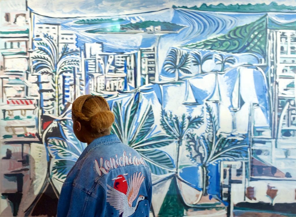 Art Gallery Stalker Looks For Visitors Who Match Famous Artworks