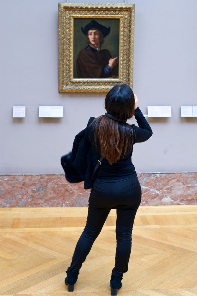 Art Gallery Stalker Looks For Visitors Who Match Famous Artworks