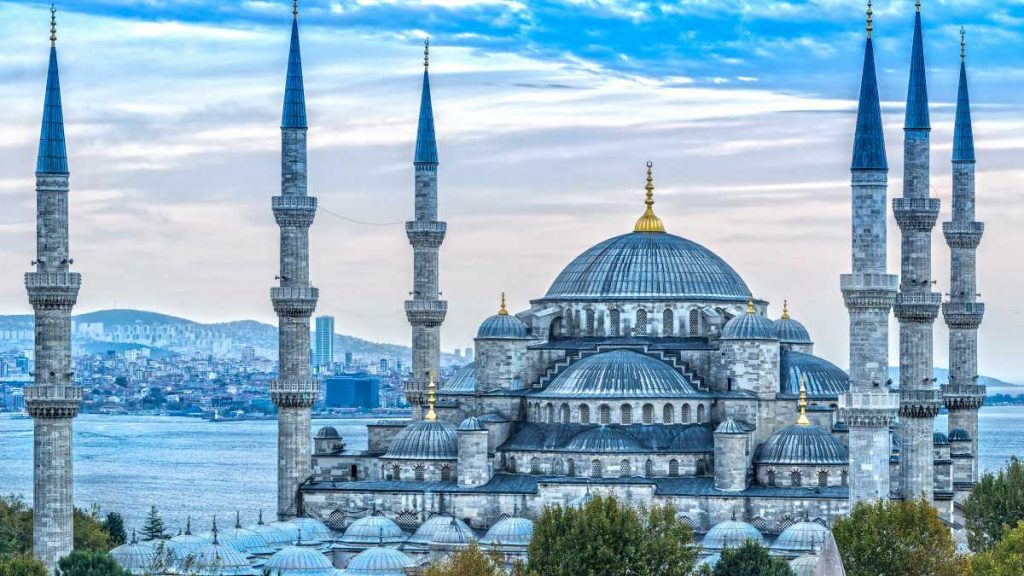 10 Most Beautiful Mosques In The World