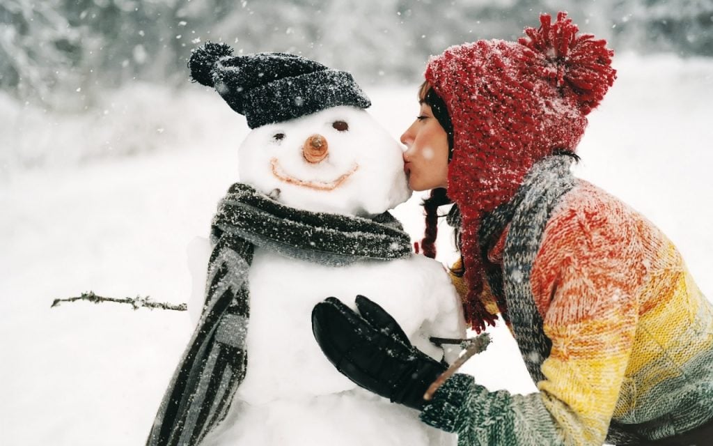 30 Weirdest Snowmen From Around the World