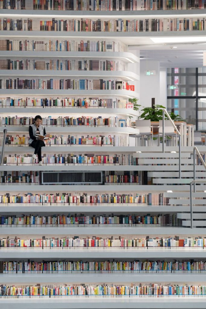 World’s Coolest-Looking Library With Over 1 Million Books!