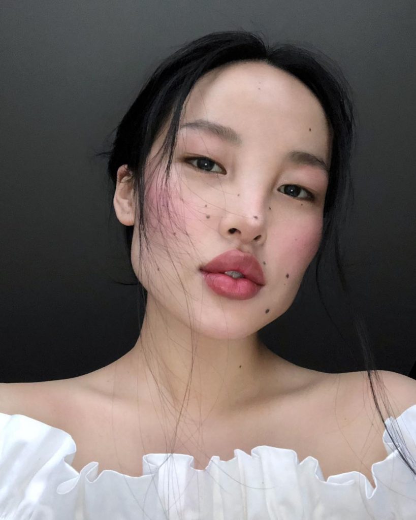10 Instagram Accounts About Art You Need To Follow Right Now
