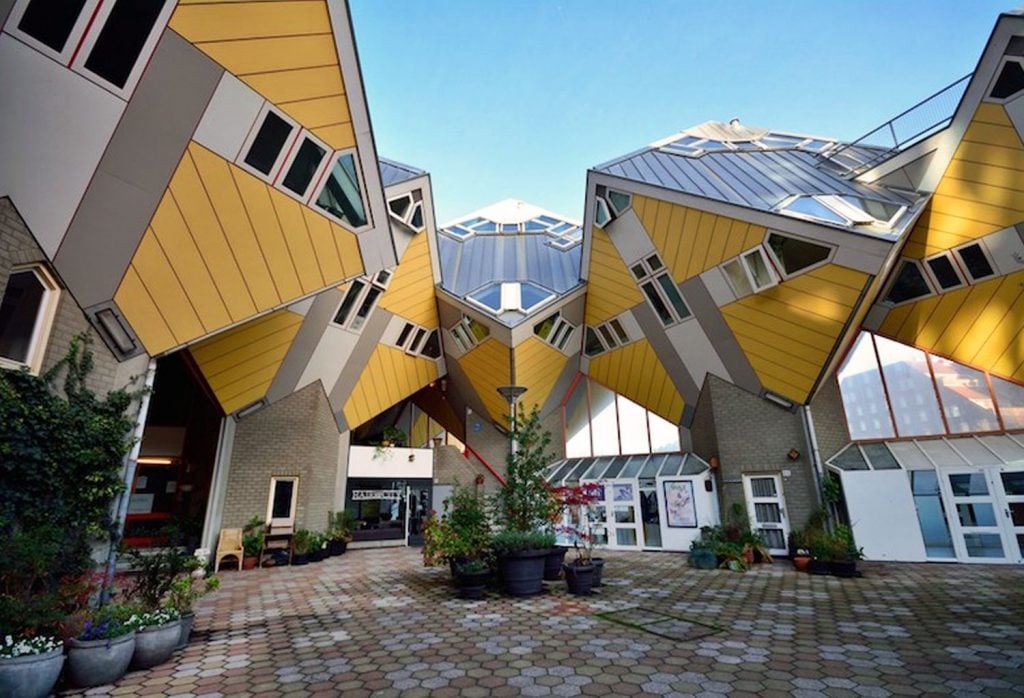10 Impossibly Awesome Houses From All Around the World