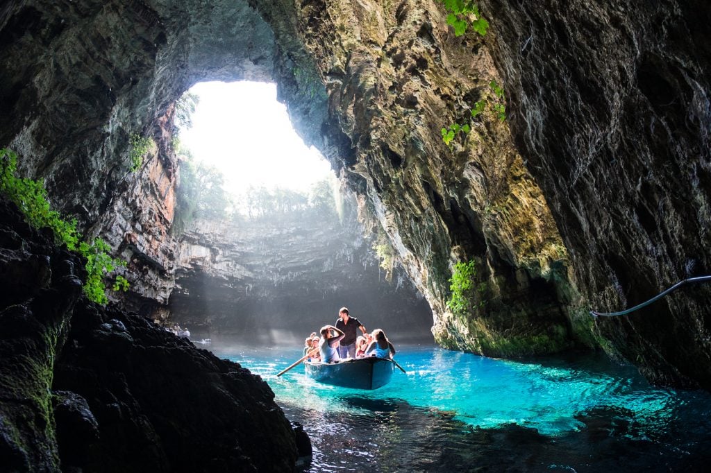 8 Most Incredibly Beautiful Lakes in the World