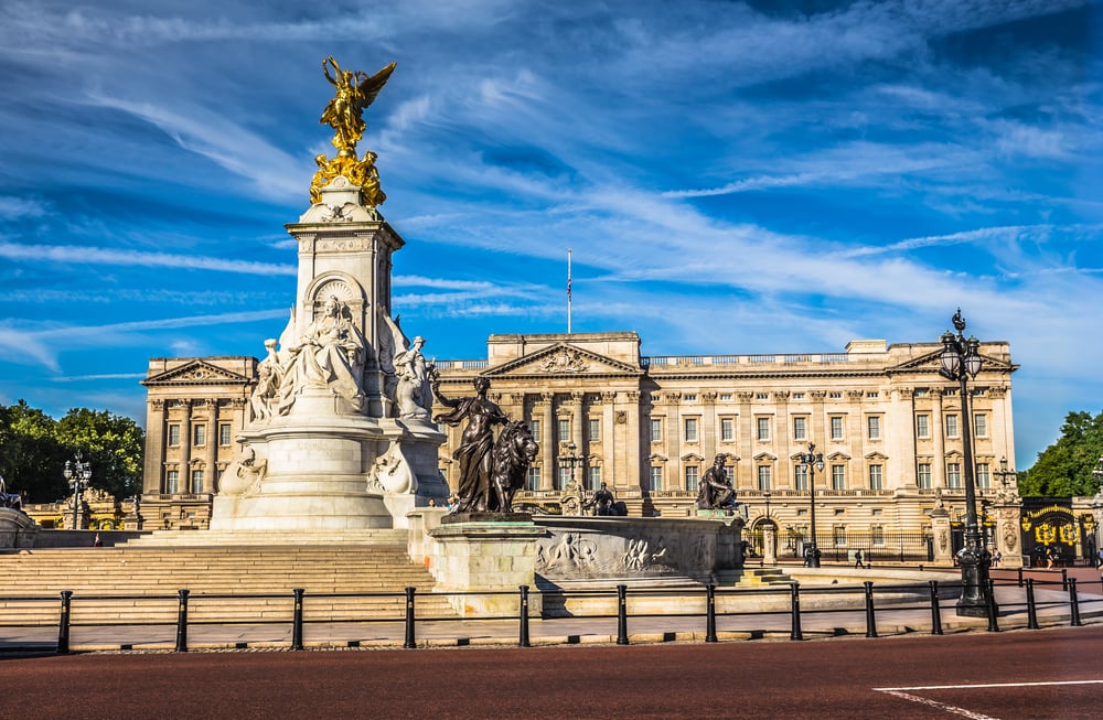 The Most Iconic Buildings Around The World : A astonishing image capturing an stunning scenery. Its colors are just striking and combination ideally. The composition looks fantastic, with its features are very sharp.