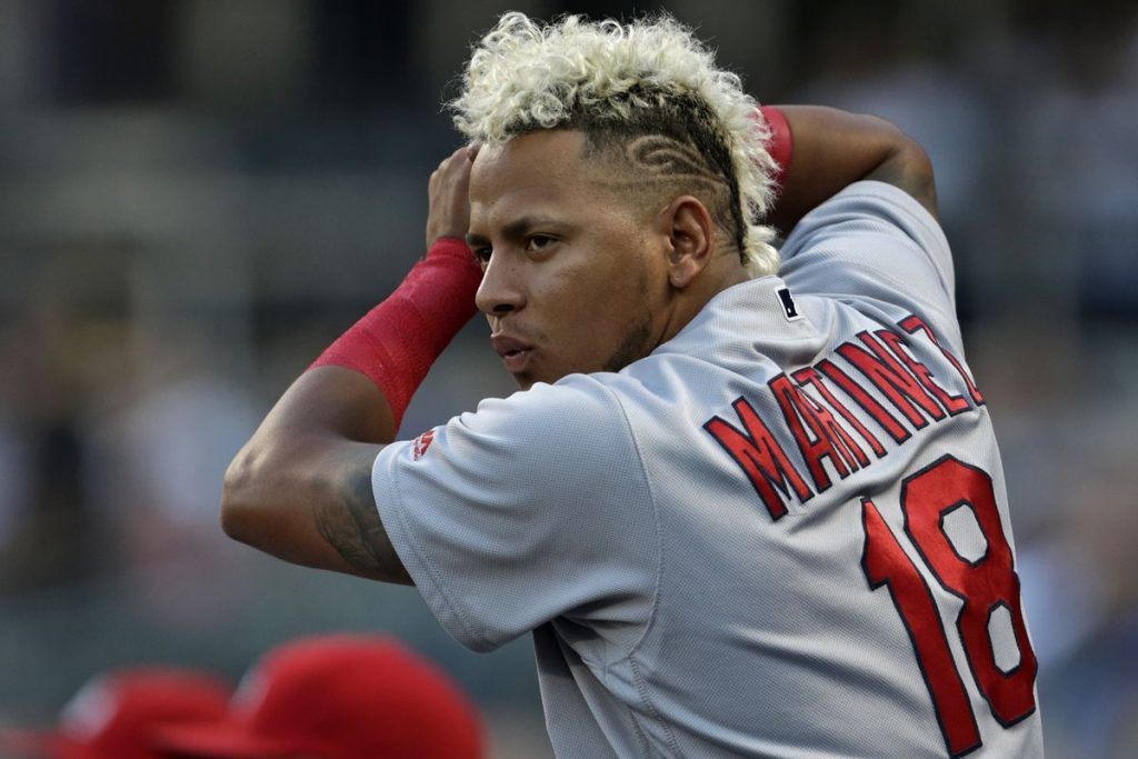 7 Beisbolistas Latinos a los que Hay que Seguirles el Paso en la MLB