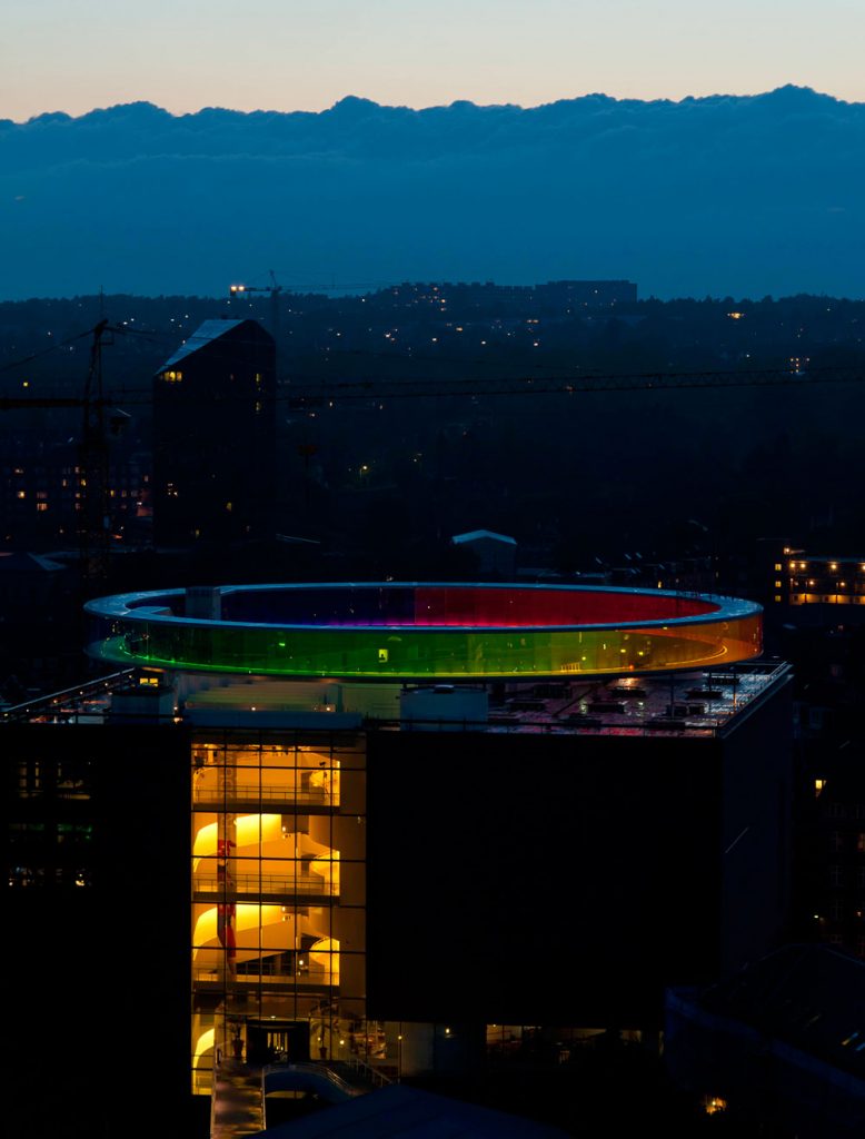 Present-Day Locations That Look Like They’re Straight From The Future