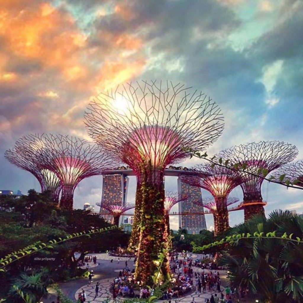 Present-Day Locations That Look Like They’re Straight From The Future