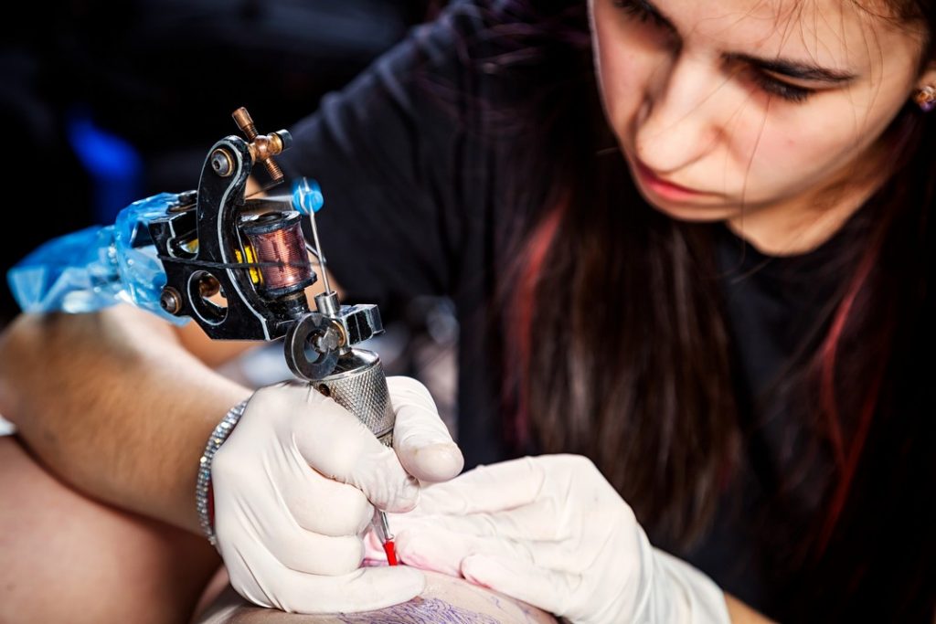 Things Tattoo Artists Hate So You Can Avoid Doing Them