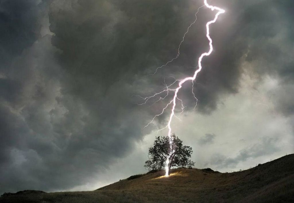 Things You Shouldn’t Do In A Thunderstorm