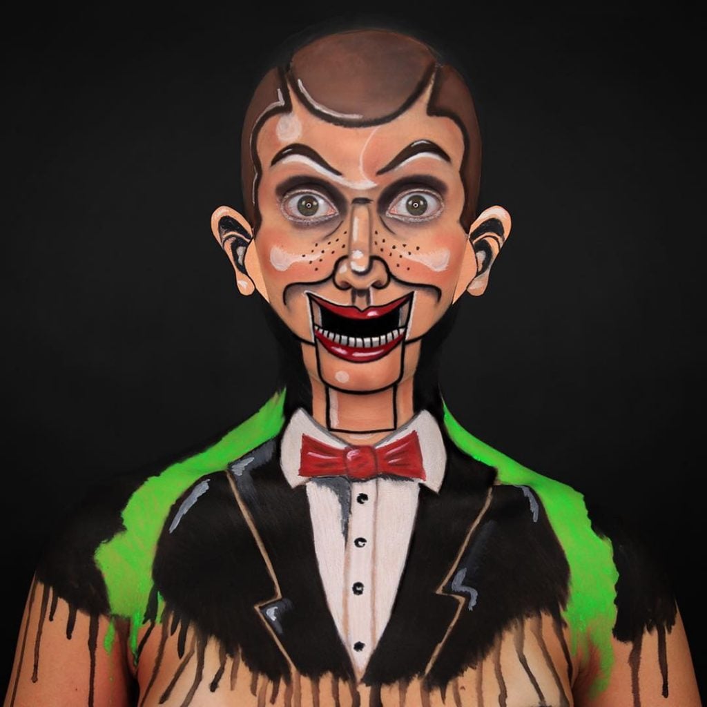 Next-Level Make-Up Artist Transforms Into Famous Cartoon Characters (20 Pictures)