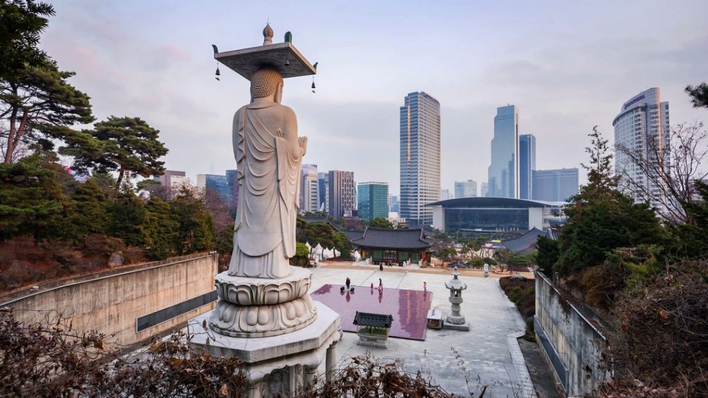 16 Most Awesome Giant Buddha Statues From Around The World