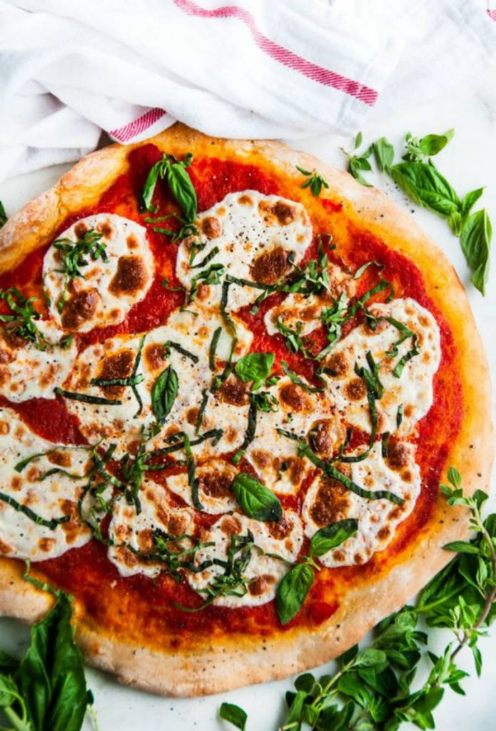 10 Kinds of Pizza from All Around the World