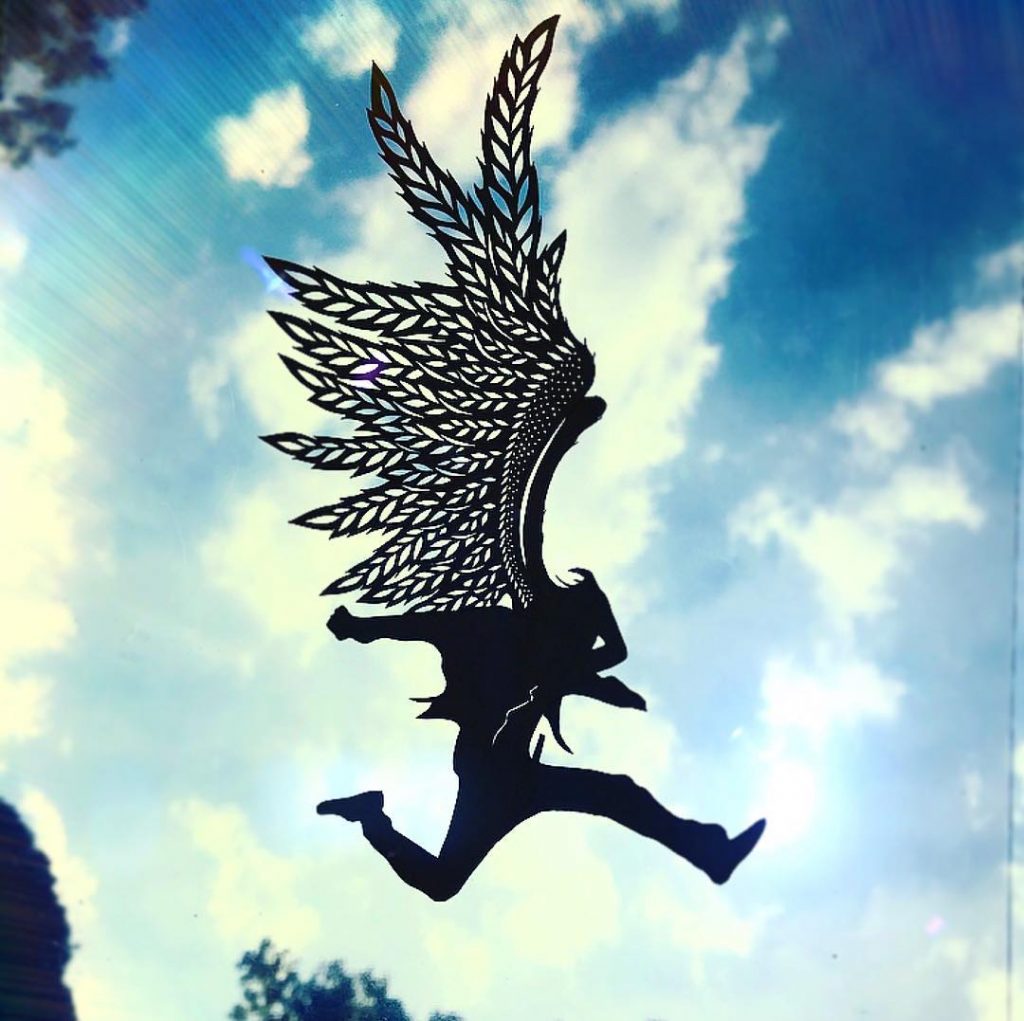 Talented German Artist Makes Stunning Papercuts