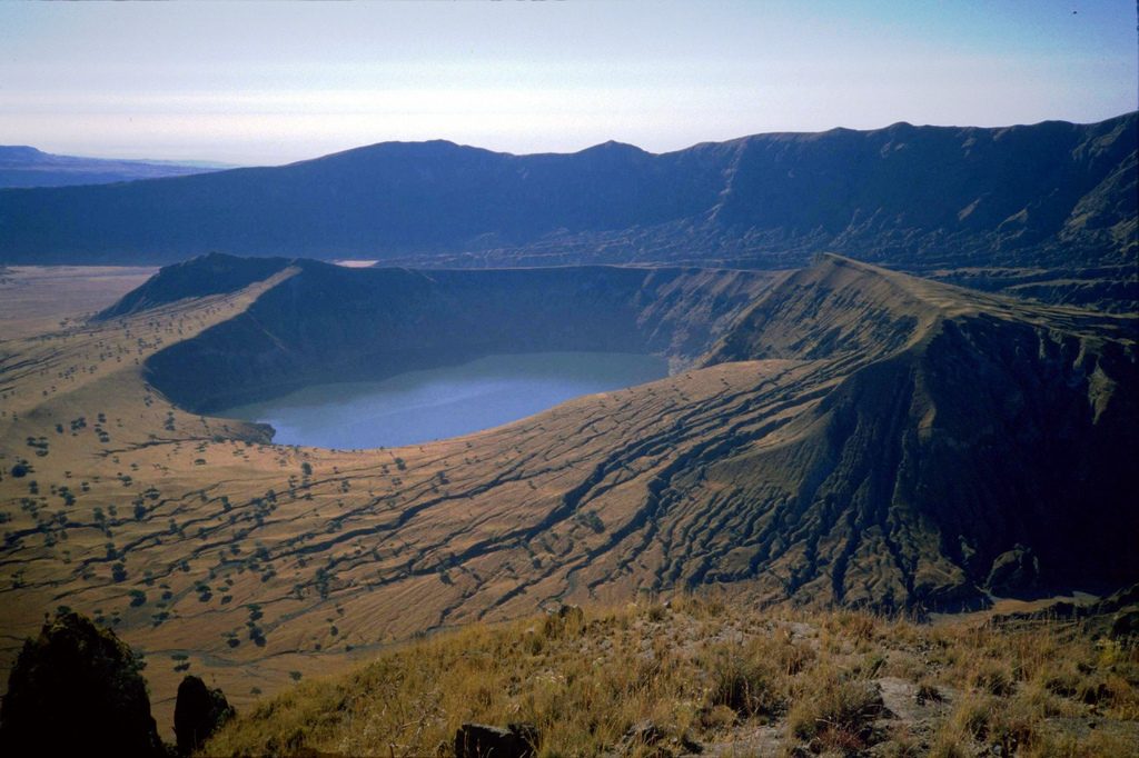 9 Most Beautiful Crater Lakes In The World