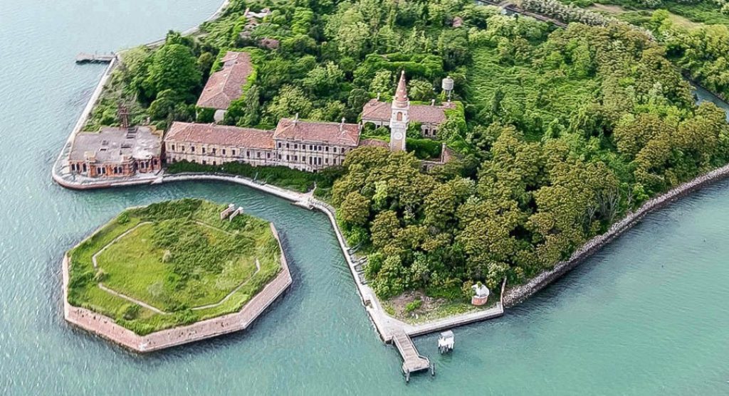 The 8 Most Paranormal Locations On This Planet