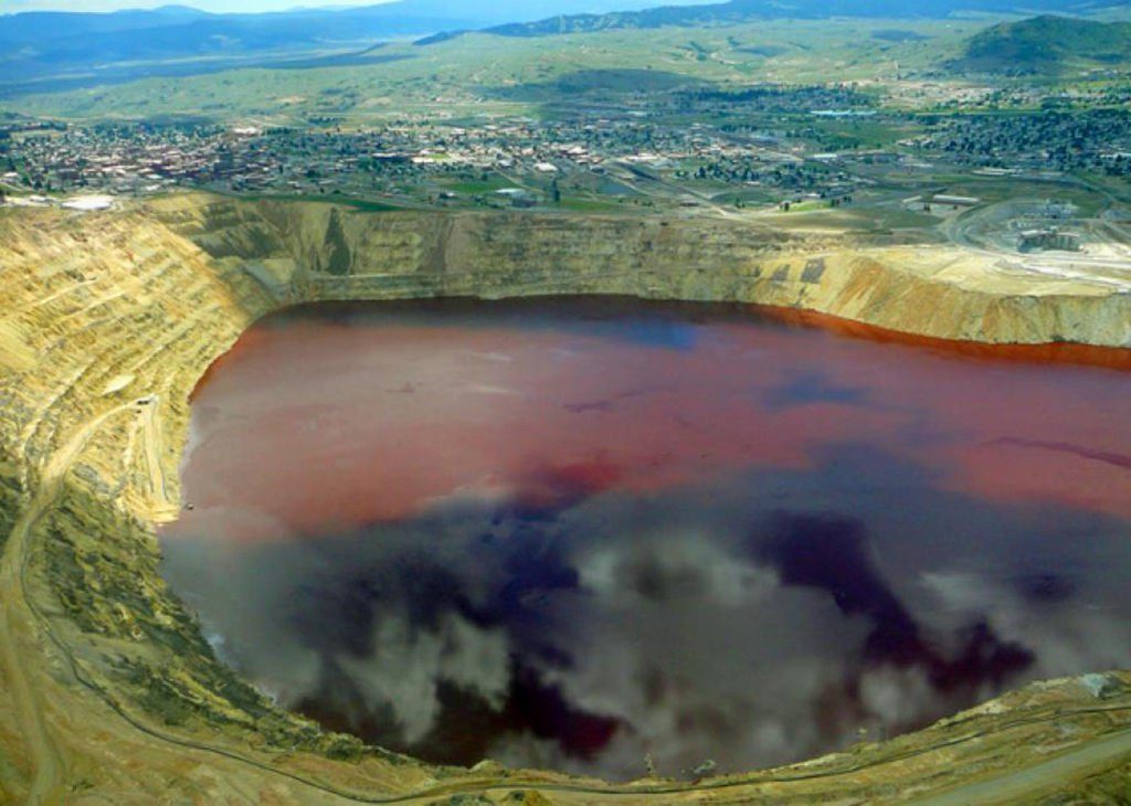 The 7 Most Perilous Rivers and Lakes in the World