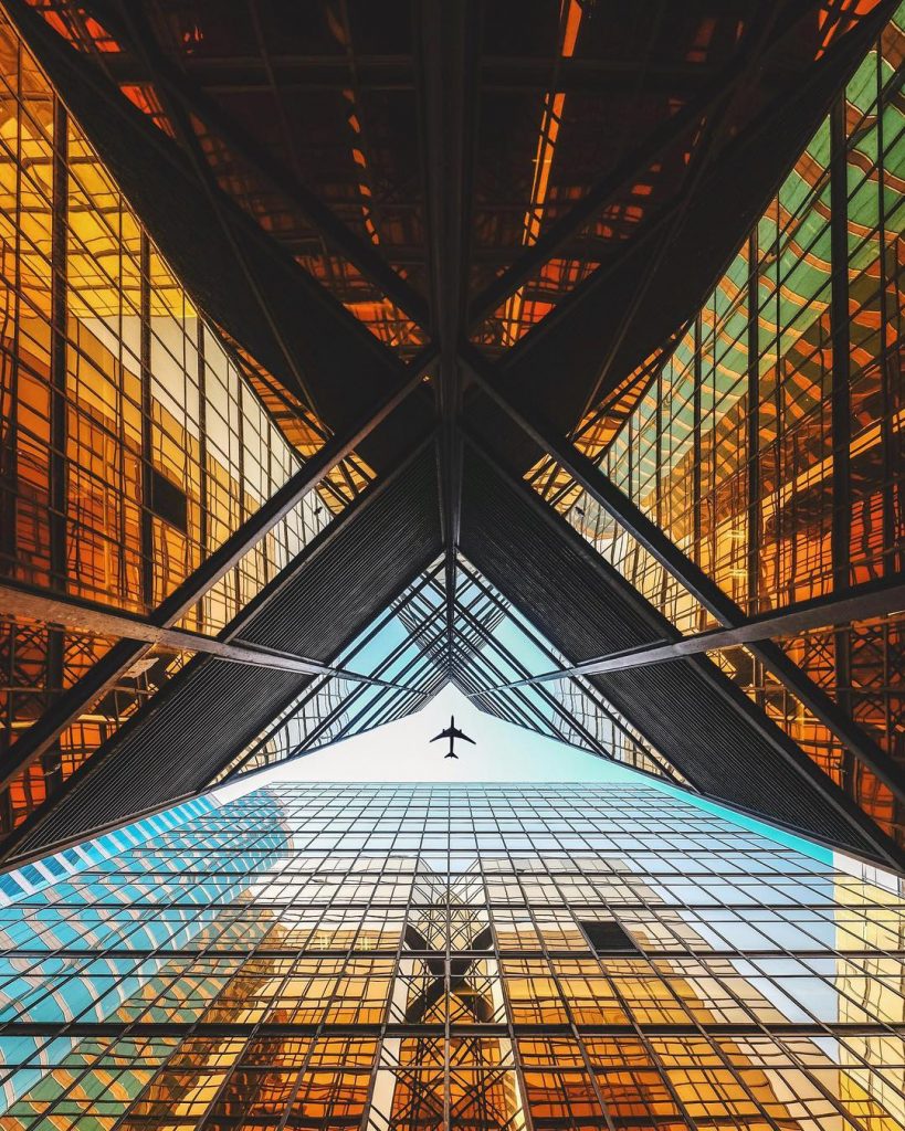 20 Perfectly Symmetrical Photos To Soothe Your Soul