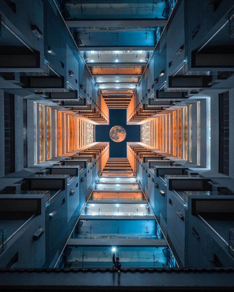 20 Perfectly Symmetrical Photos To Soothe Your Soul