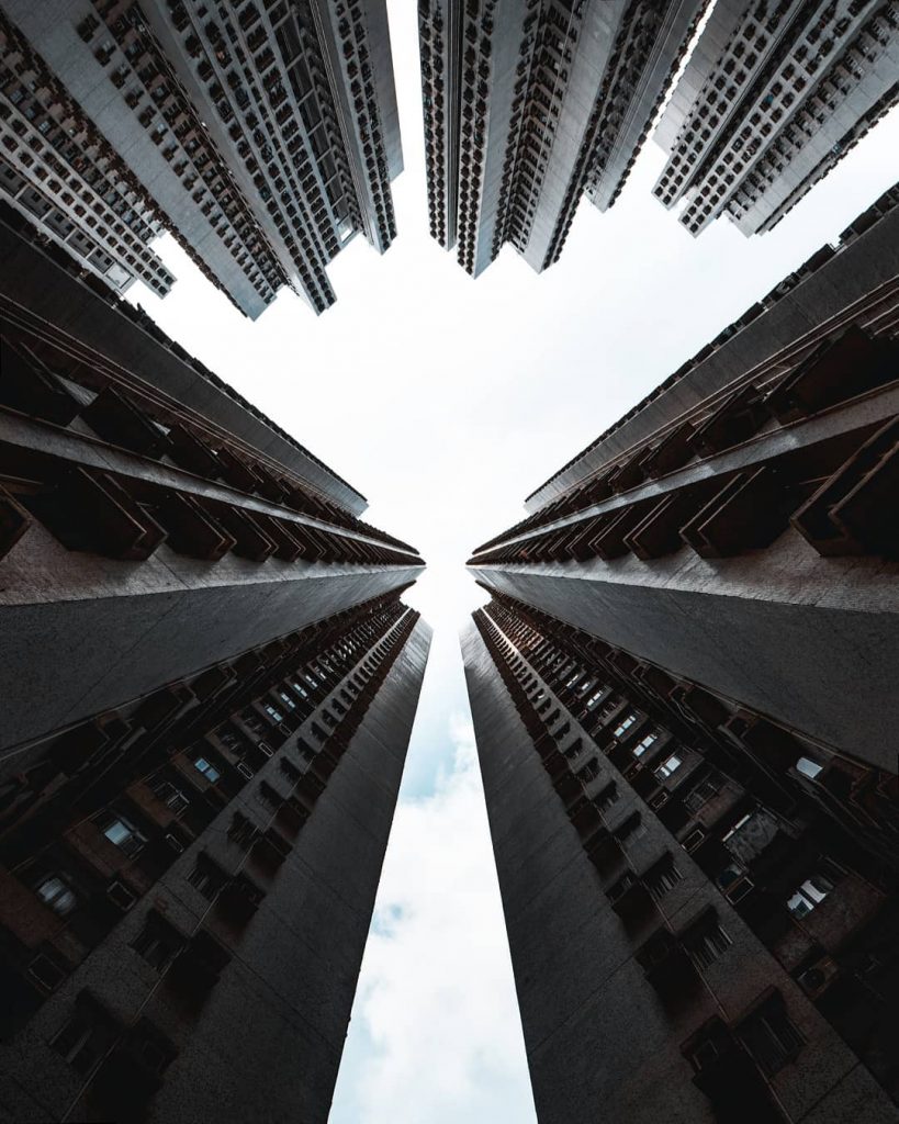 20 Perfectly Symmetrical Photos To Soothe Your Soul