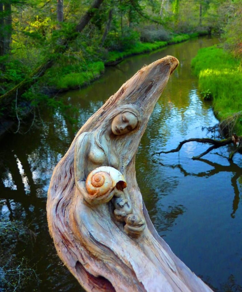 Stunning And A Little Bit Creepy Sculptures Made Out Of Driftwood
