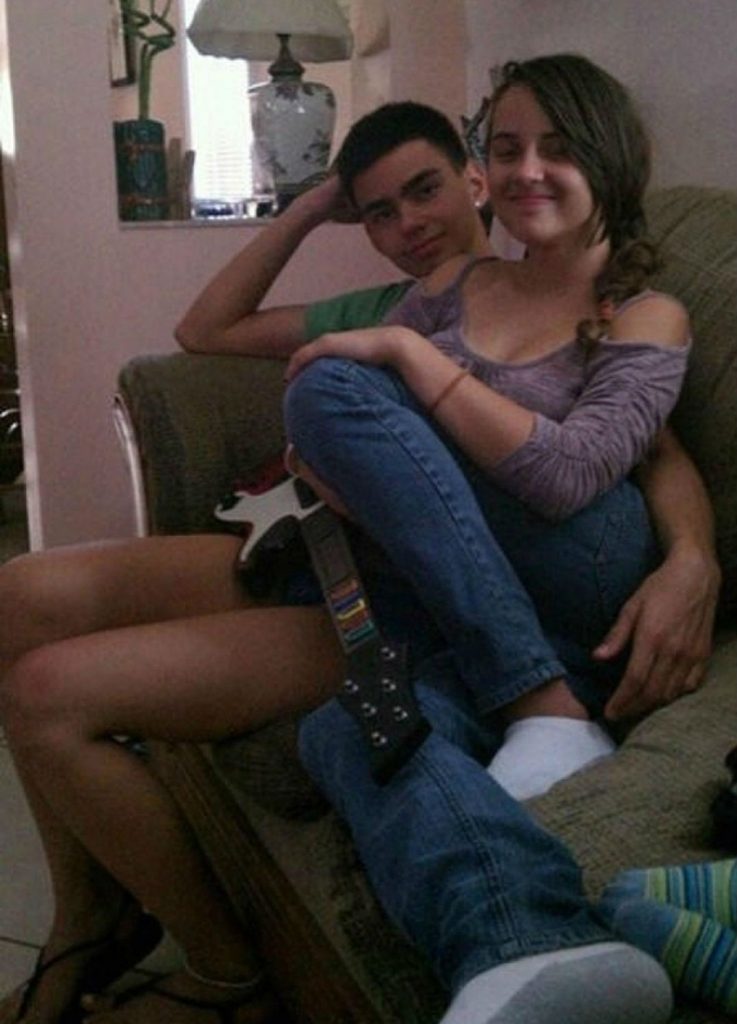 These People Know How to Take a Puzzling Picture