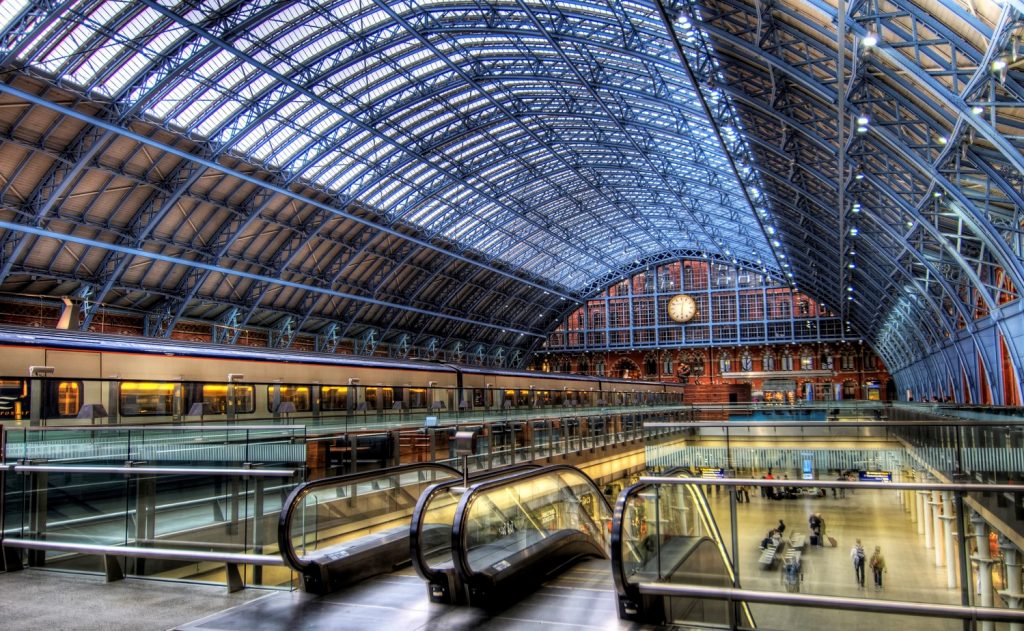  St. Pancras International, London inside | 7 Most Asntonishing Train Stations in the World | Brain Berries