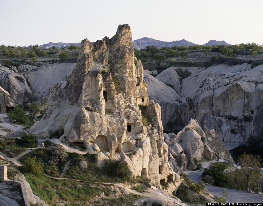 17 Astonishingly Beautiful Cave Churches Around The World