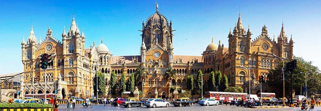 7 Most Asntonishing Train Stations in the World
