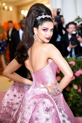 9 Bollywood Stars Who Hate Each Other In Real Life