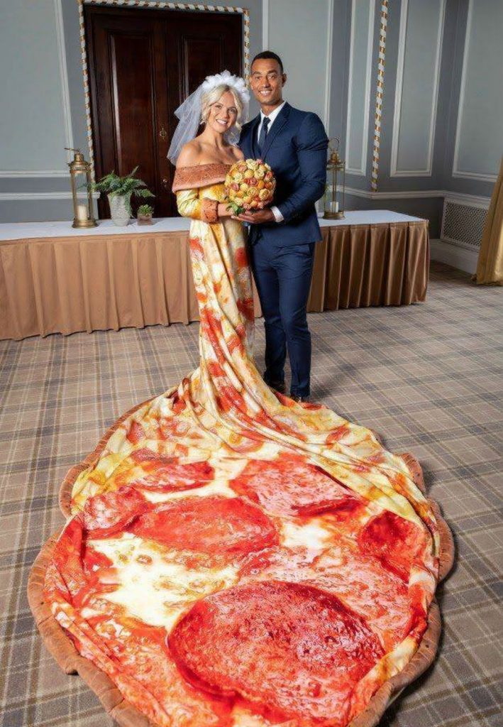 Pizza-Themed Wedding Just Became A Reality For Pizza Fans #6 | ZestRadar