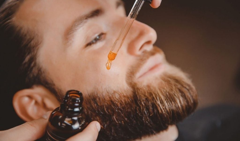 Nourishing beard oil | 10 Hacks To Grow A Better Beard | Brain Berries