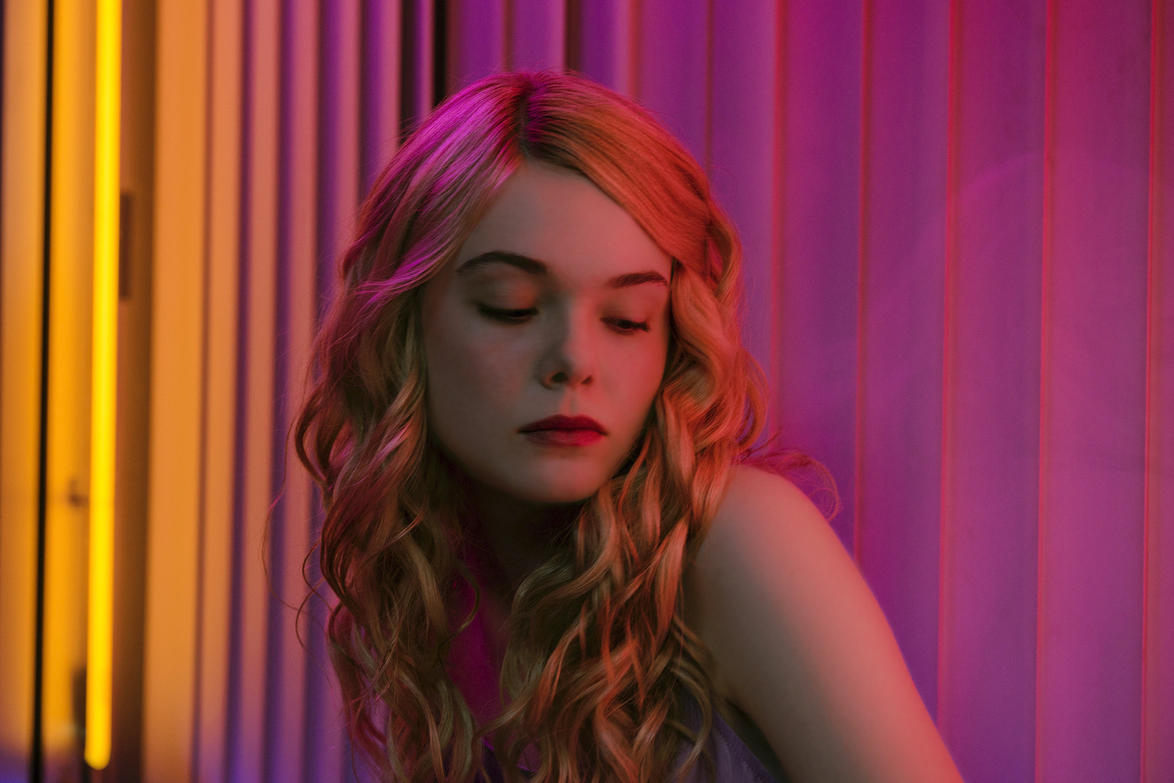 The Neon Demon (2016) | 7 Most Visually Striking Horror Movies | Brain Berries