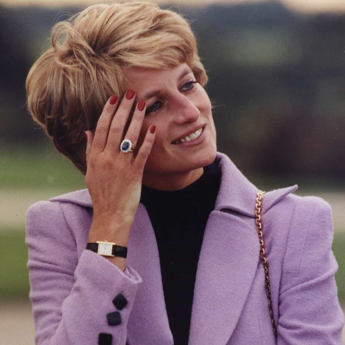 Кольцо принцессы Дианы | Знаковые аксессуары знаменитостей | Brain Berries