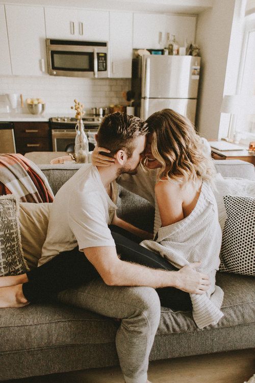 A Hag | 9 Quick Ways to Get Your Girlfriend Smile after a Bad Day | ZestRadar