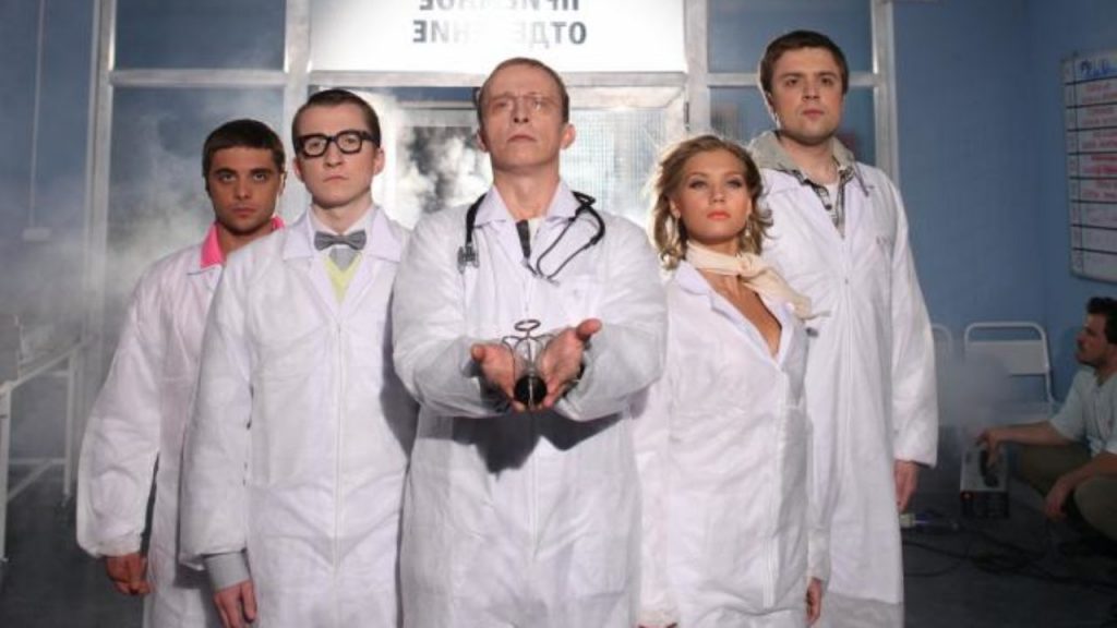 «Интерны» | 10 сериалов, которые не смогли вовремя закончиться и разочаровали фанатов | ZestRdar