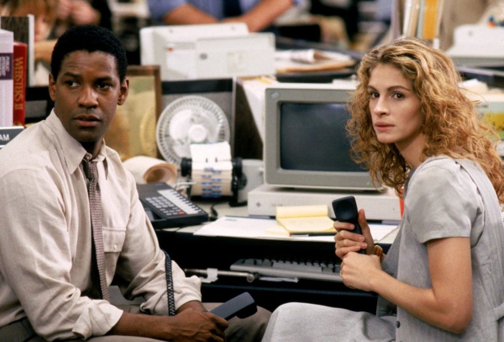 Denzel Washington and Julia Roberts (The Pelican Brief) | 7 Actors Who Refused to Kiss on Camera | ZestRadar