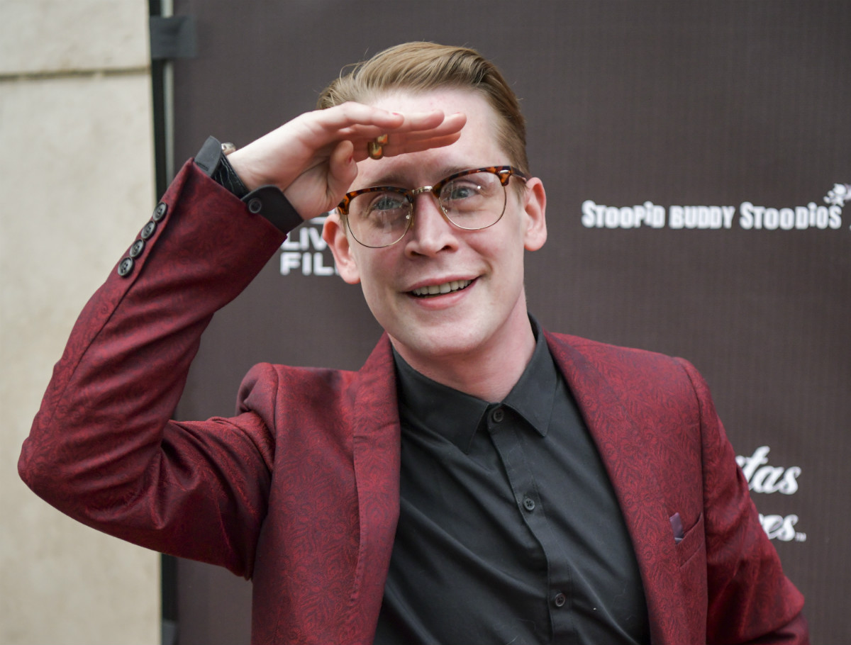 Macaulay Culkin – $16 Million | 9 Stars From The 90s Who Are Still Rich | Brain Berries